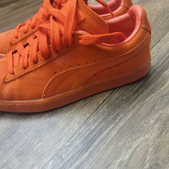 Puma Orange Sneakers Vibrant Style Comfort - Picture 2 of 8